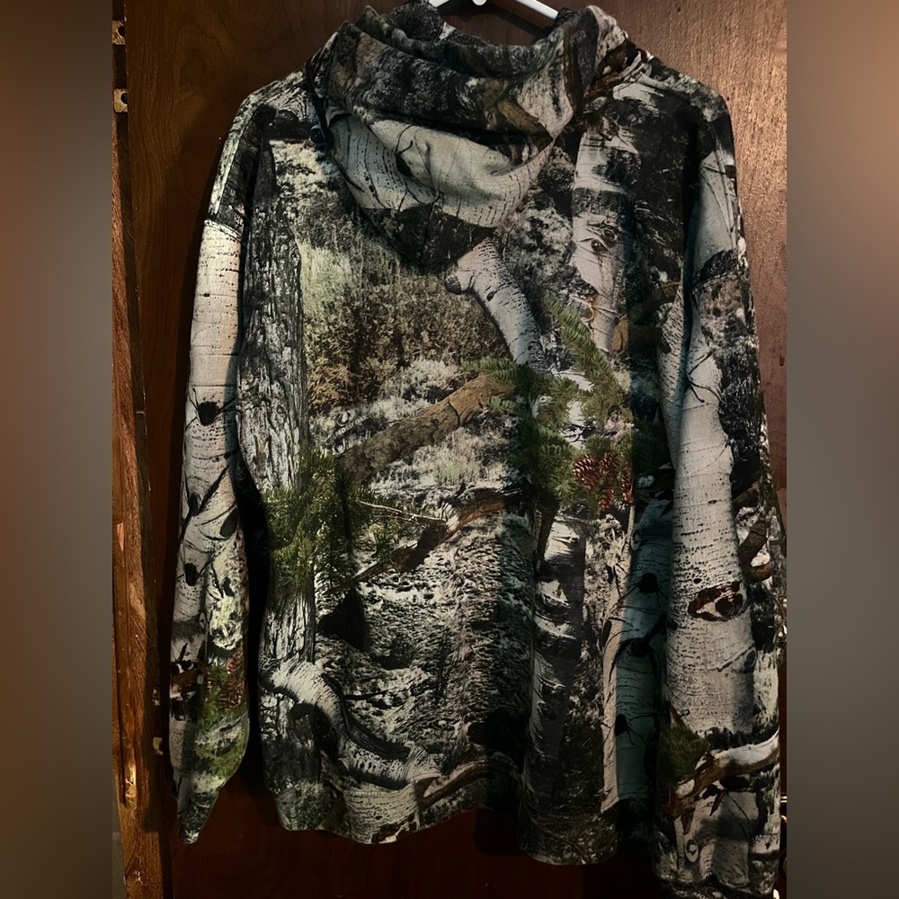 Mossy Oak Forest Pattern Hoodie - Picture 3 of 6